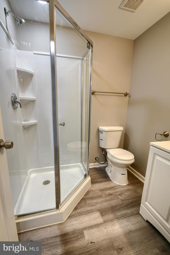 2154 N 9th St Property Photo 10