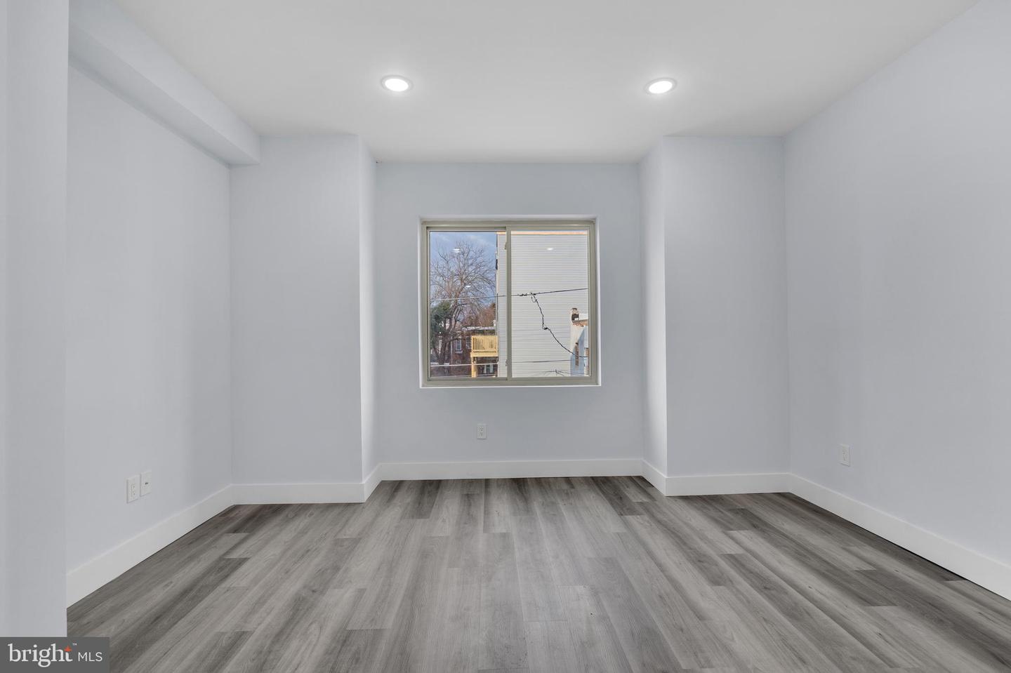 2255 N Delhi St Property Photo 10
