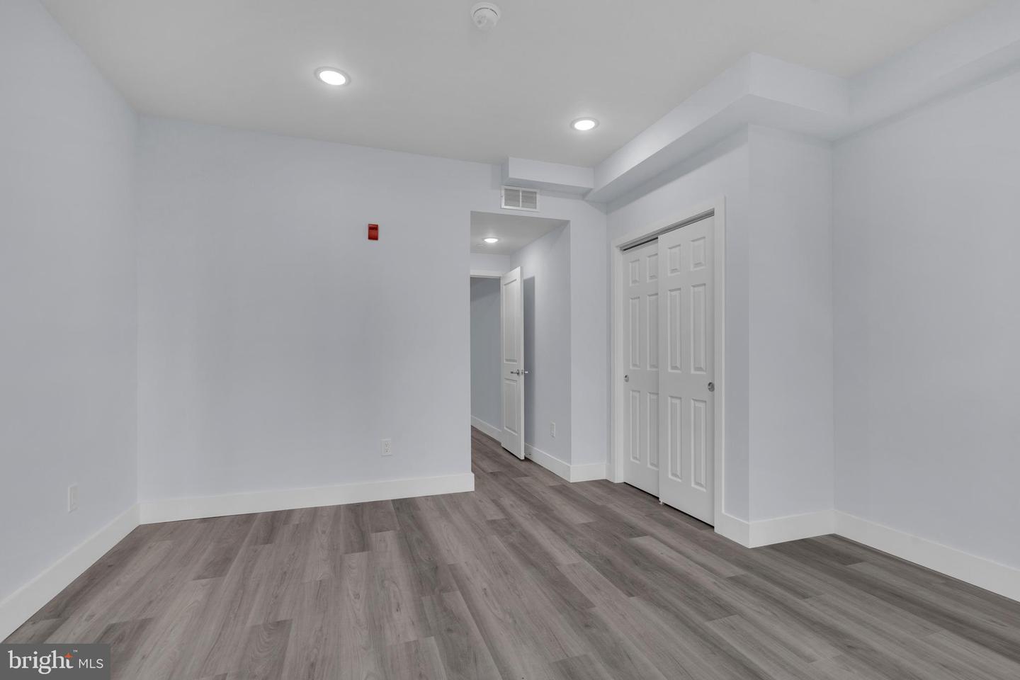 2255 N Delhi St Property Photo 11