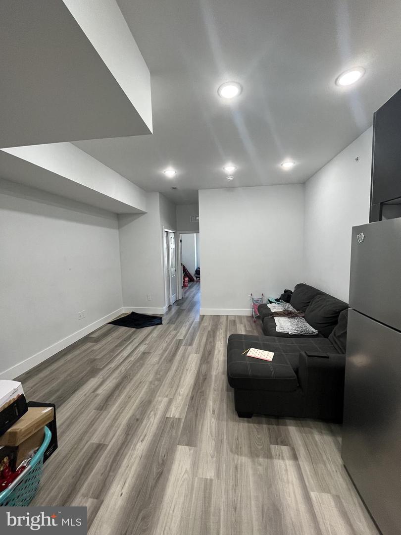 2255 N Delhi St Property Photo 20