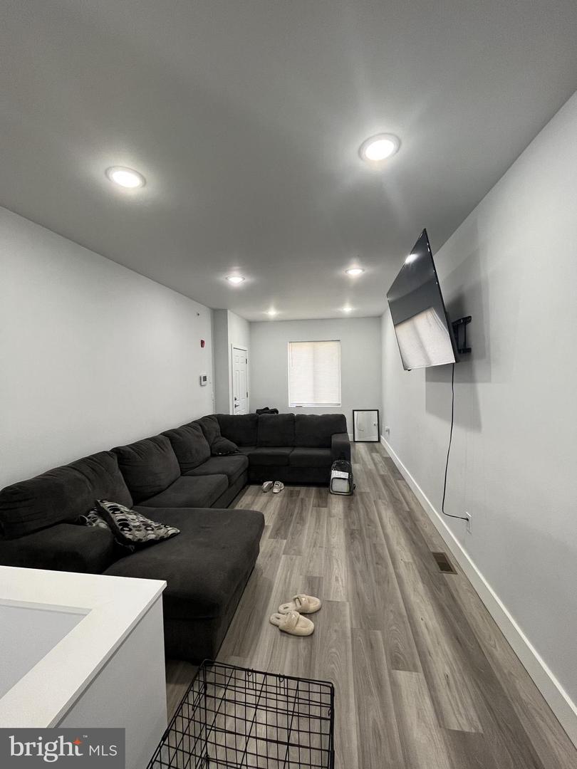 2255 N Delhi St Property Photo 29