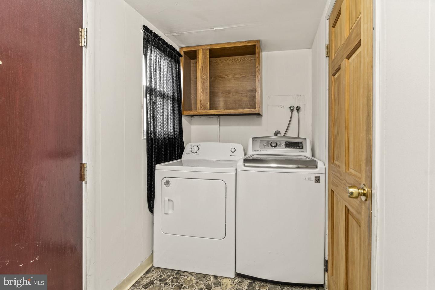 4513 E Stiles St Property Photo 10