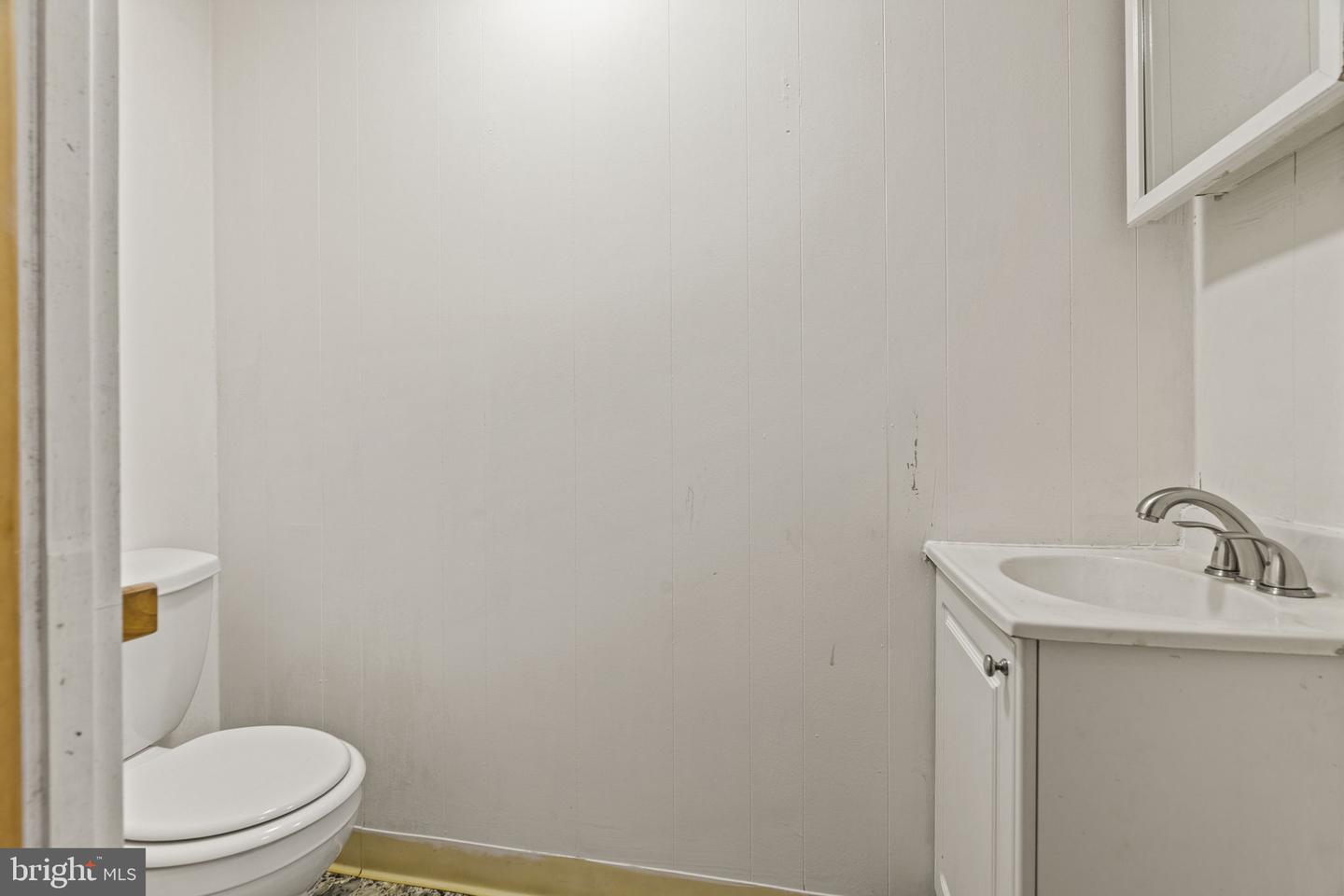 4513 E Stiles St Property Photo 11
