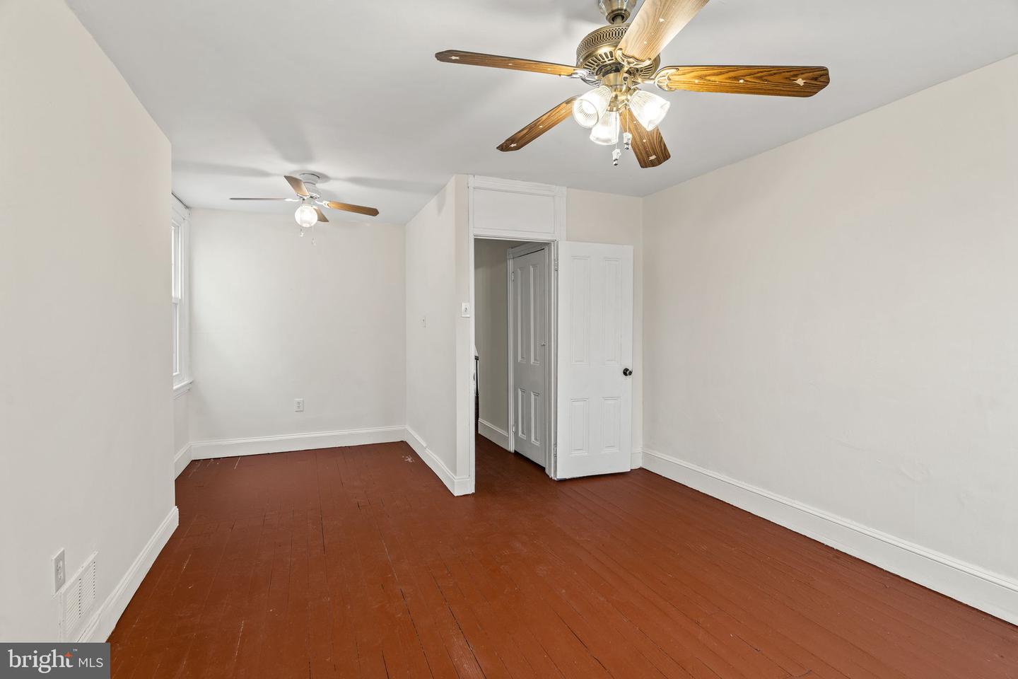 4513 E Stiles St Property Photo 15
