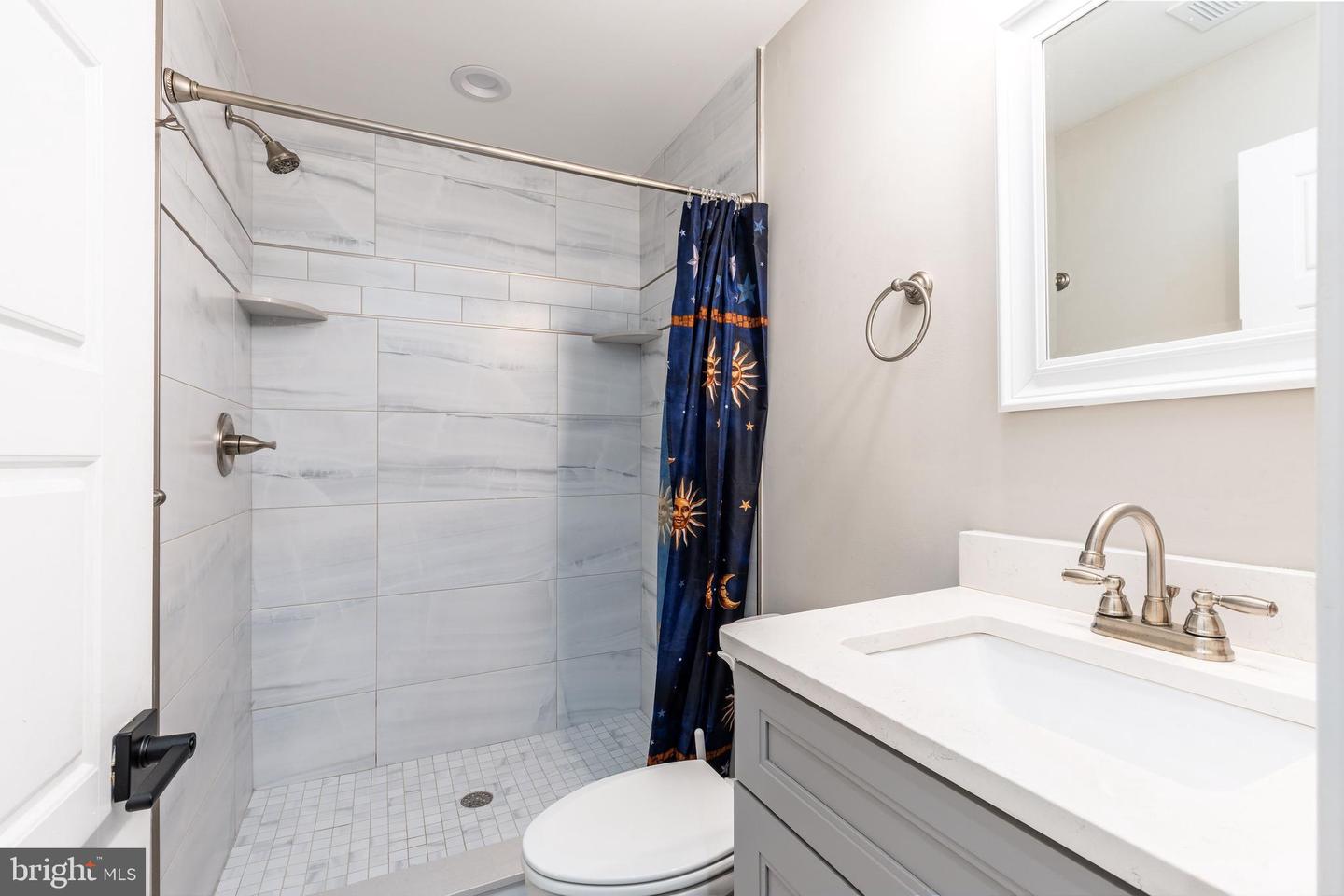 2525 N Hancock St Property Photo 21