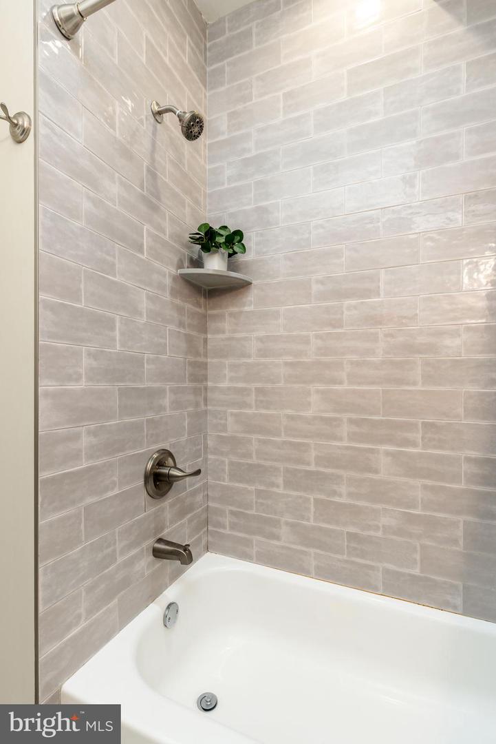 2525 N Hancock St Property Photo 22