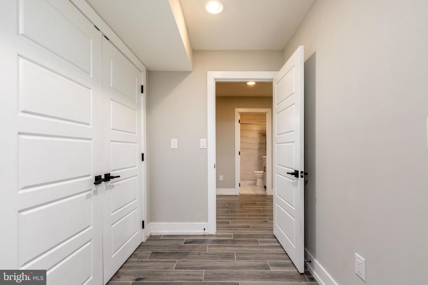 2525 N Hancock St Property Photo 26