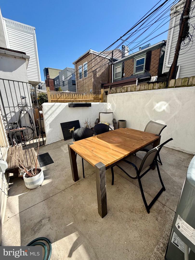 420 Greenwich St Property Photo 4