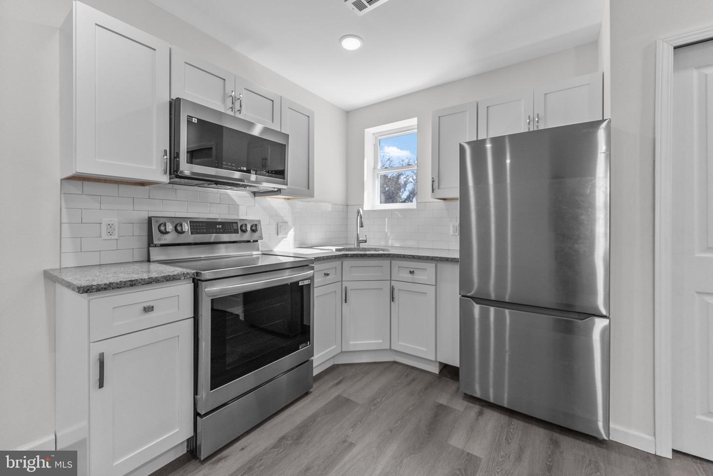 1620 W York St Property Photo 7