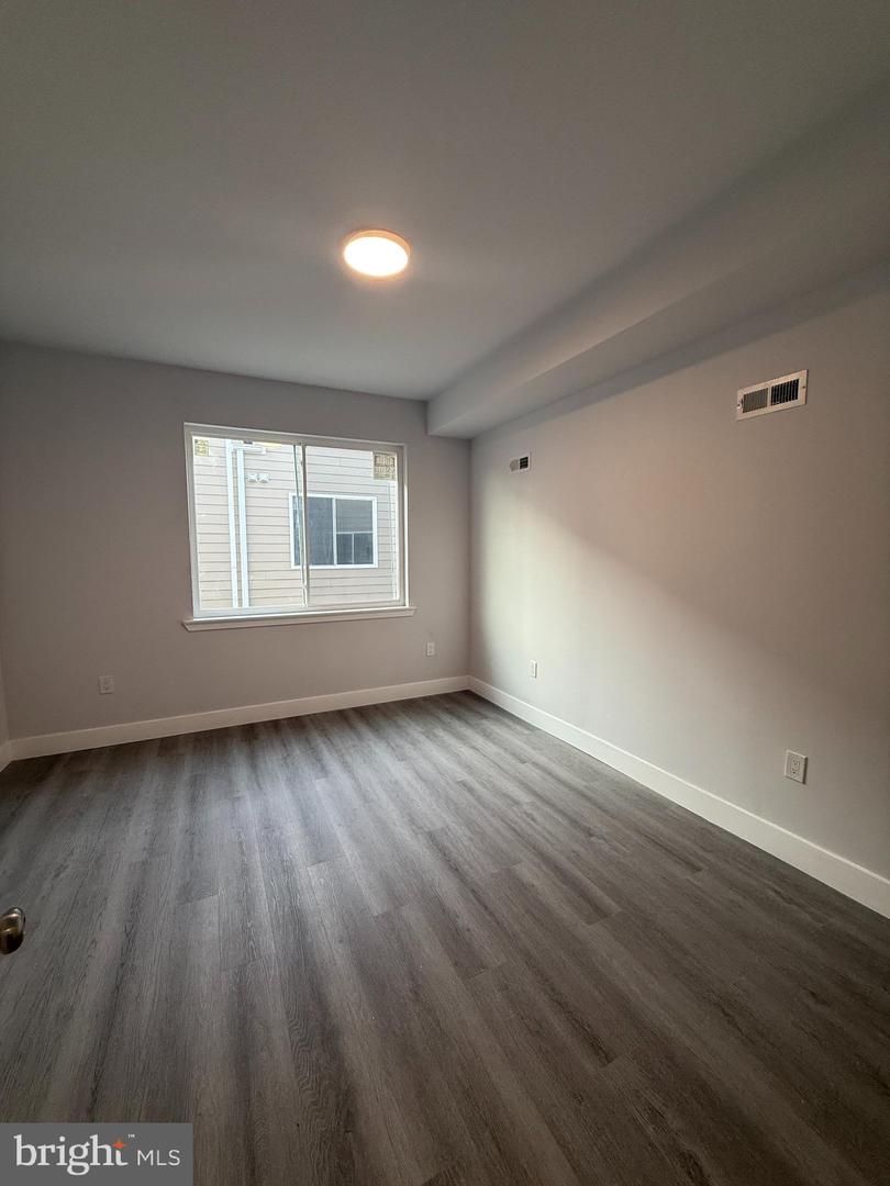 800 Callowhill St #8 Unit 3 Property Photo 11