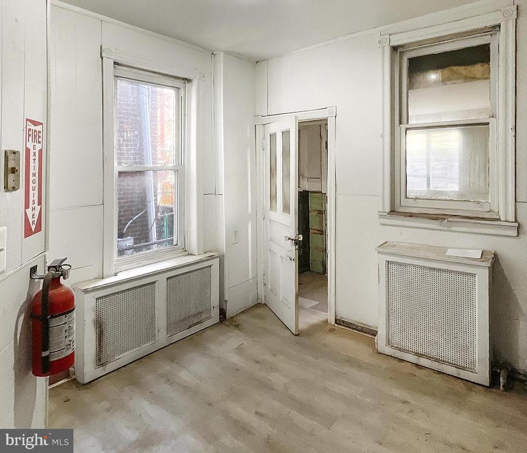 1255 S Ruby St Property Photo 3