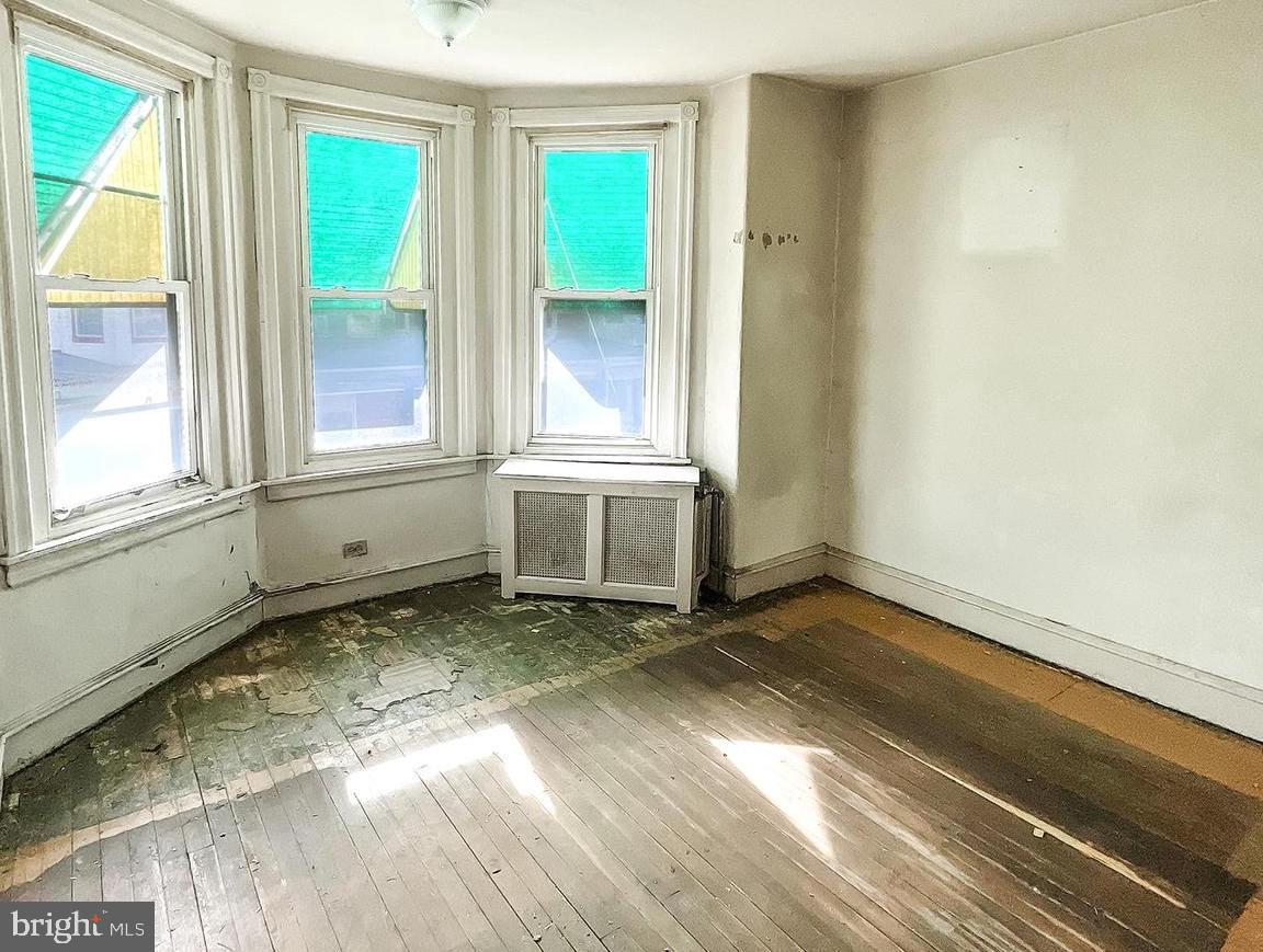 1255 S Ruby St Property Photo 10