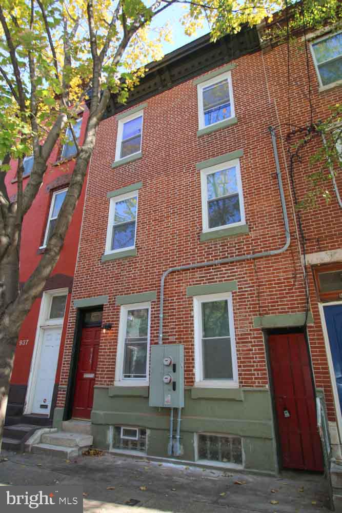 935 N 5th St Property Photo 1
