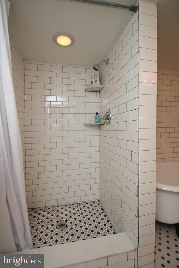 935 N 5th St Property Photo 13