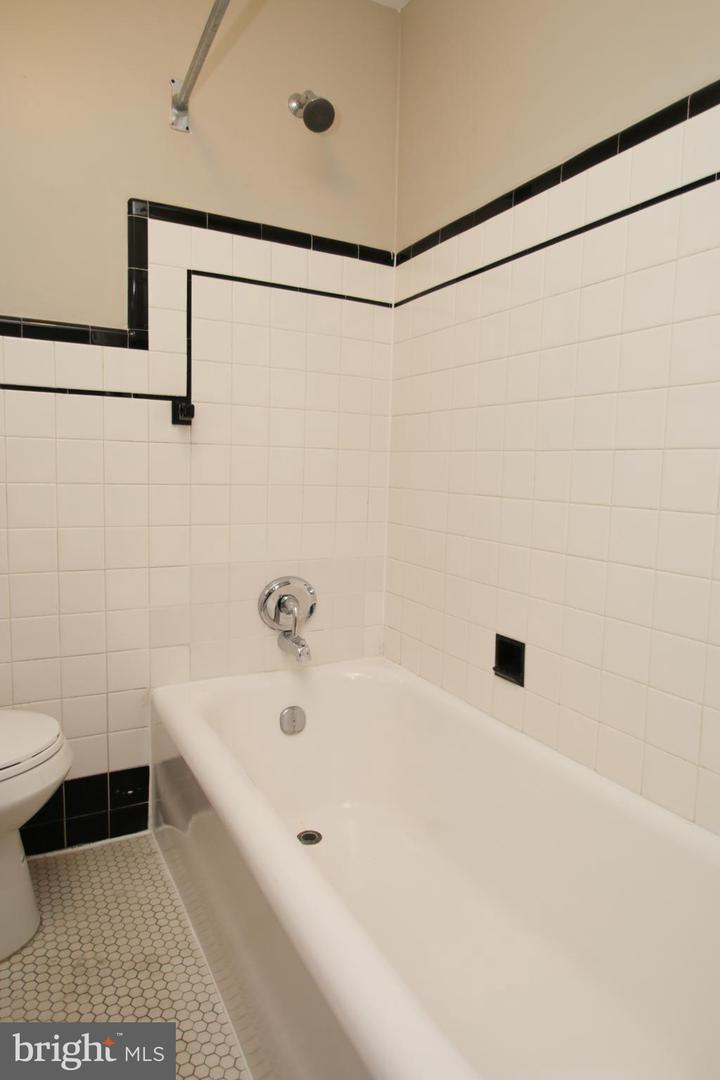 935 N 5th St Property Photo 17