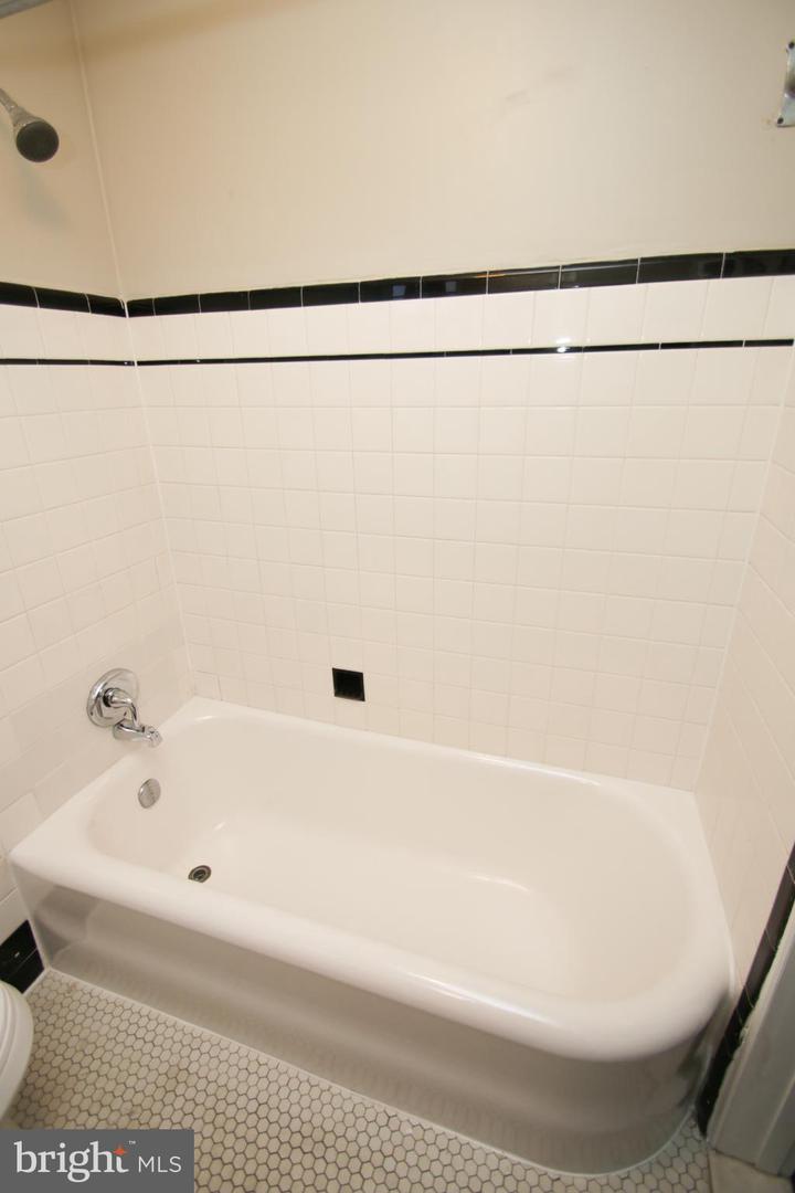 935 N 5th St Property Photo 18