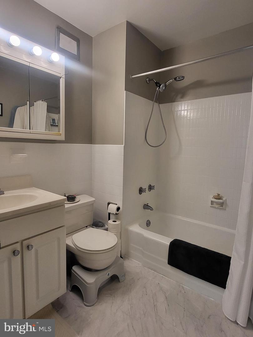 135 S 19th St #709 Property Photo 13
