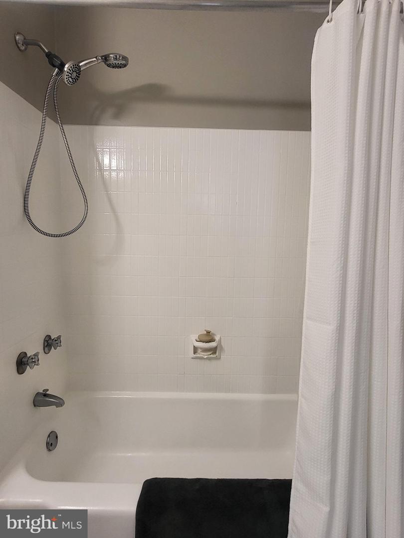 135 S 19th St #709 Property Photo 14