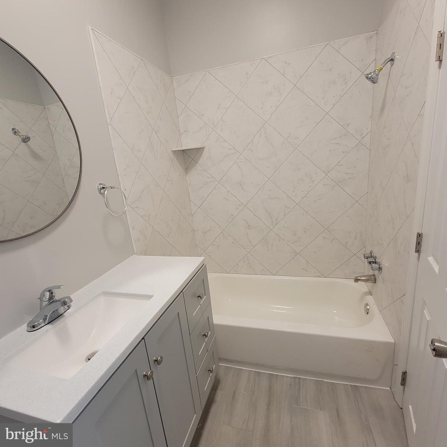 2525 N 12th St #1 Property Photo 8