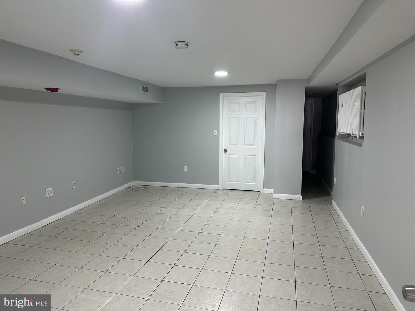 2516 S Broad St Property Photo 1
