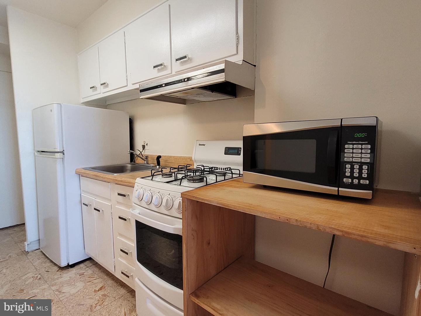 604-36 S Washington Sq #3013 Property Photo 3