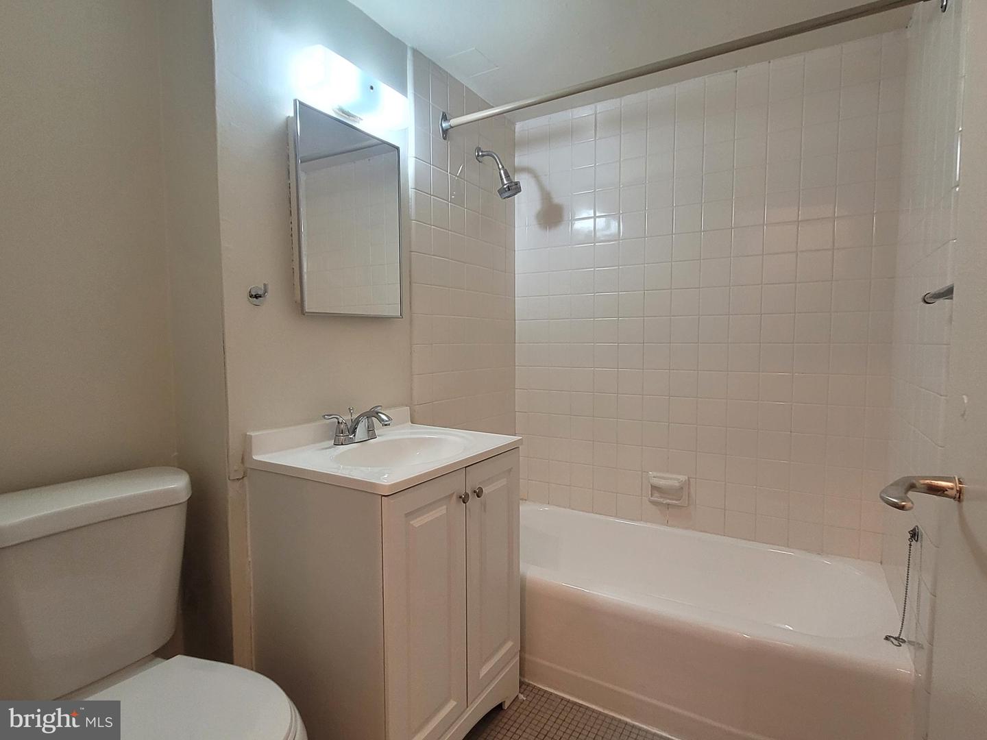 604-36 S Washington Sq #3013 Property Photo 8