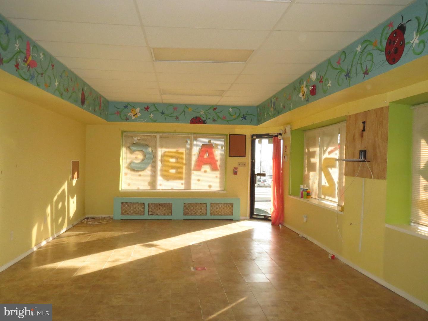 400 N 65th St #first Floor Property Photo 4