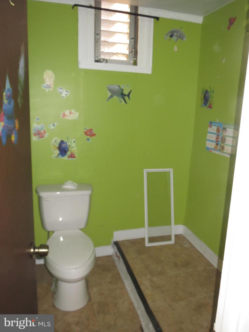 400 N 65th St #first Floor Property Photo 5