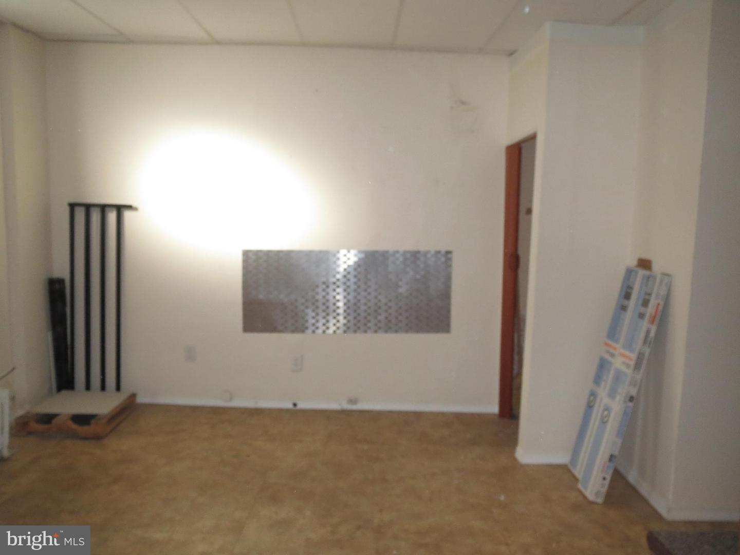 400 N 65th St #first Floor Property Photo 8