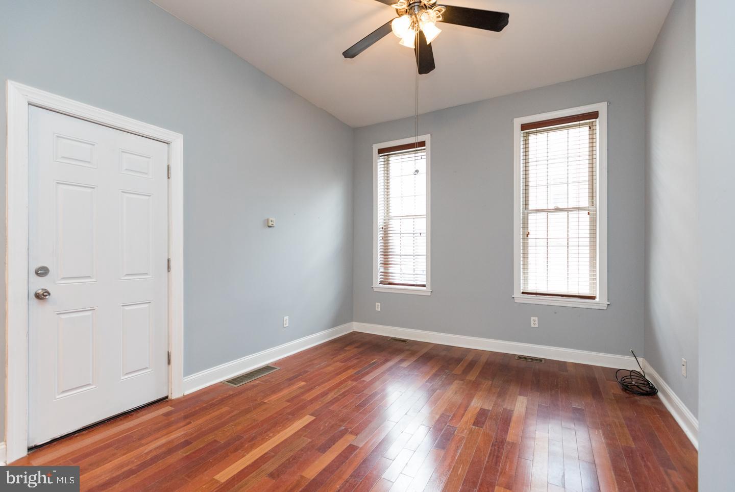 1232 N Randolph St Property Photo 5
