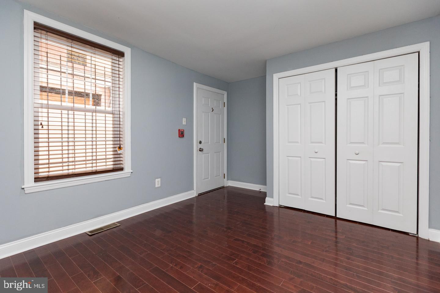 1232 N Randolph St Property Photo 14