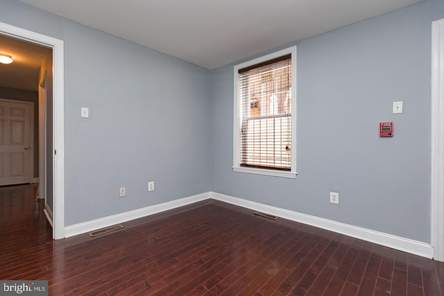 1232 N Randolph St Property Photo 17