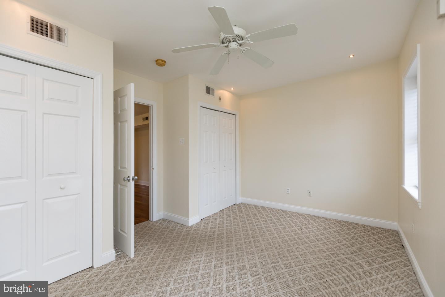1232 N Randolph St Property Photo 41