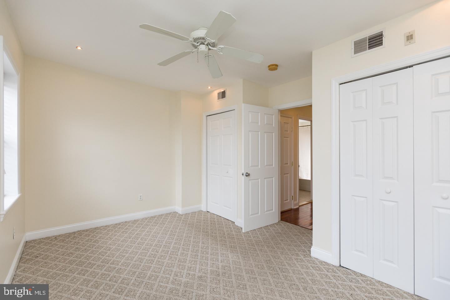 1232 N Randolph St Property Photo 42