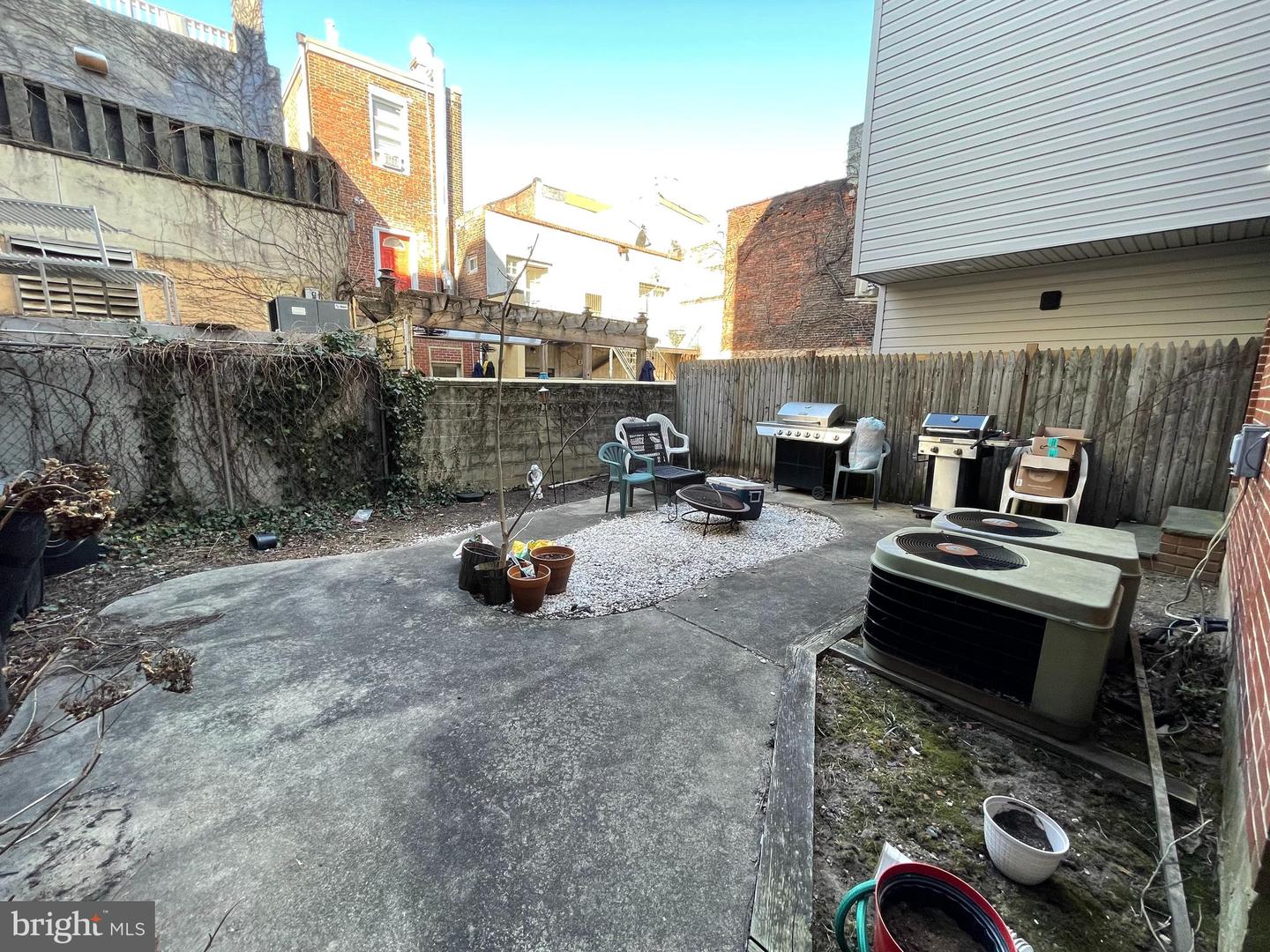 610 S American St Property Photo 21