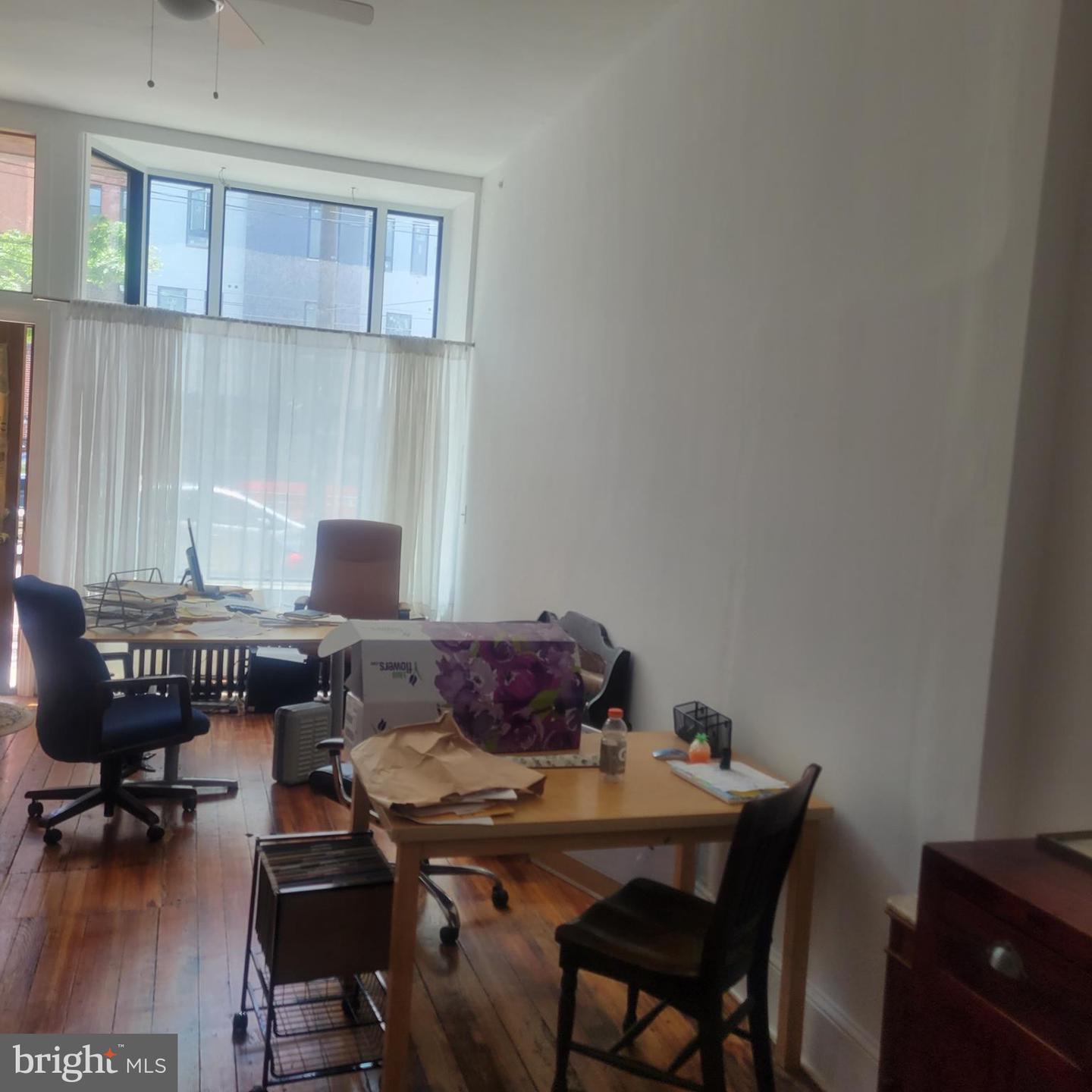 331 W Girard Ave Property Photo 7