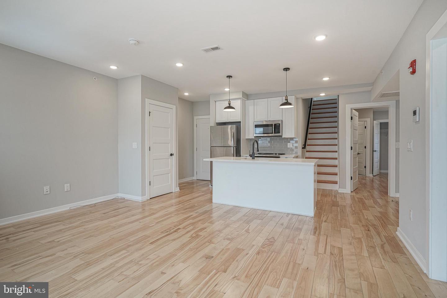1710 Cambridge St #8 Property Photo 1