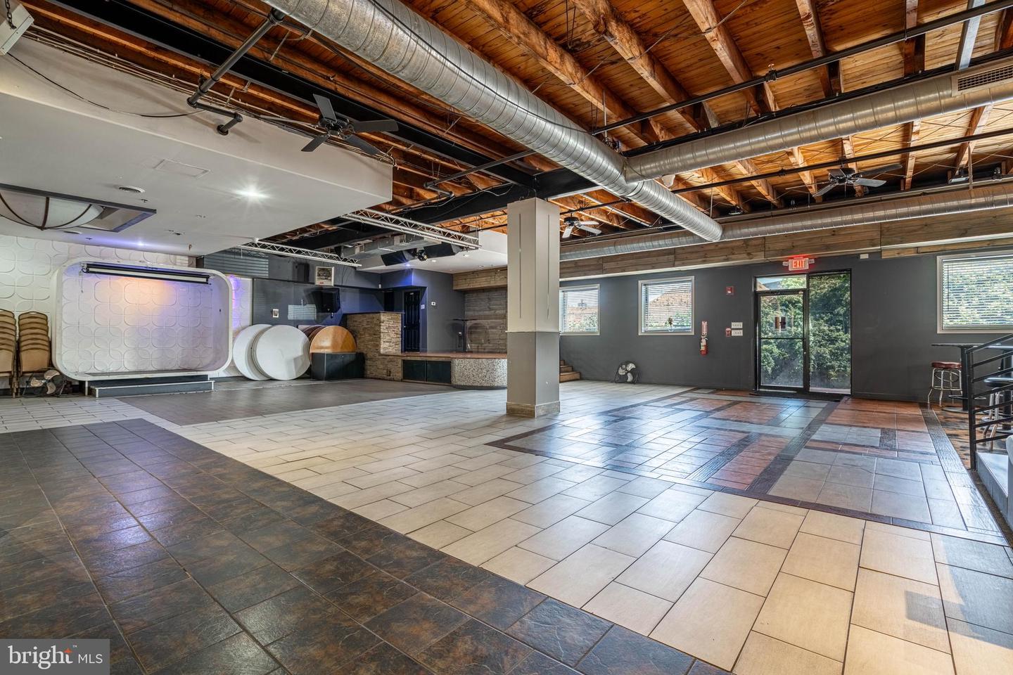 4234-42 Macalester St Property Photo 3