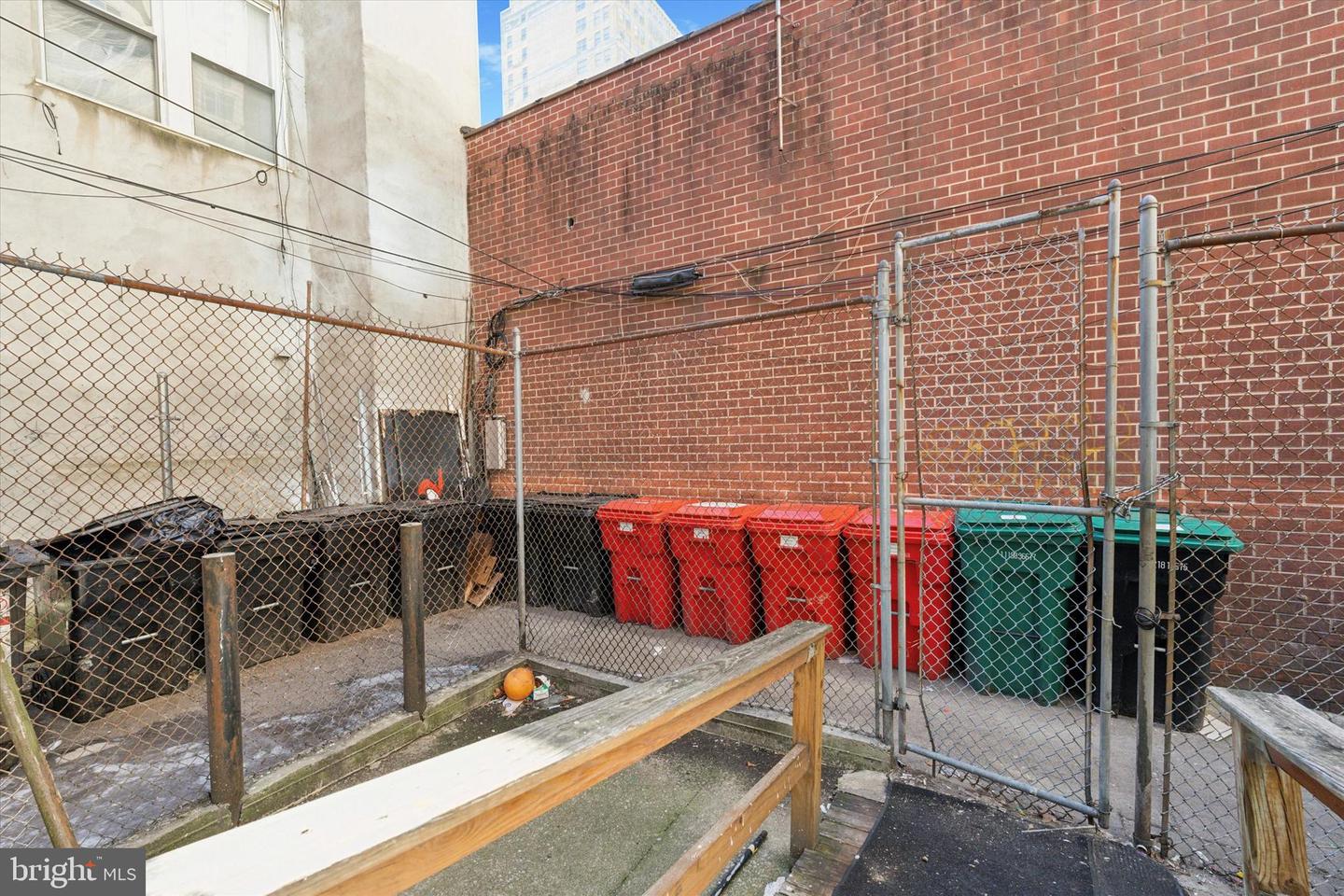 42 S 19th St Property Photo 10
