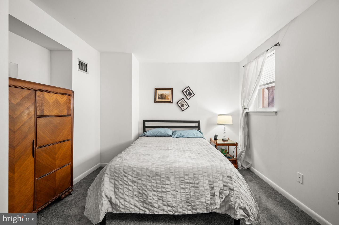 707 N 3rd St #b Property Photo 8