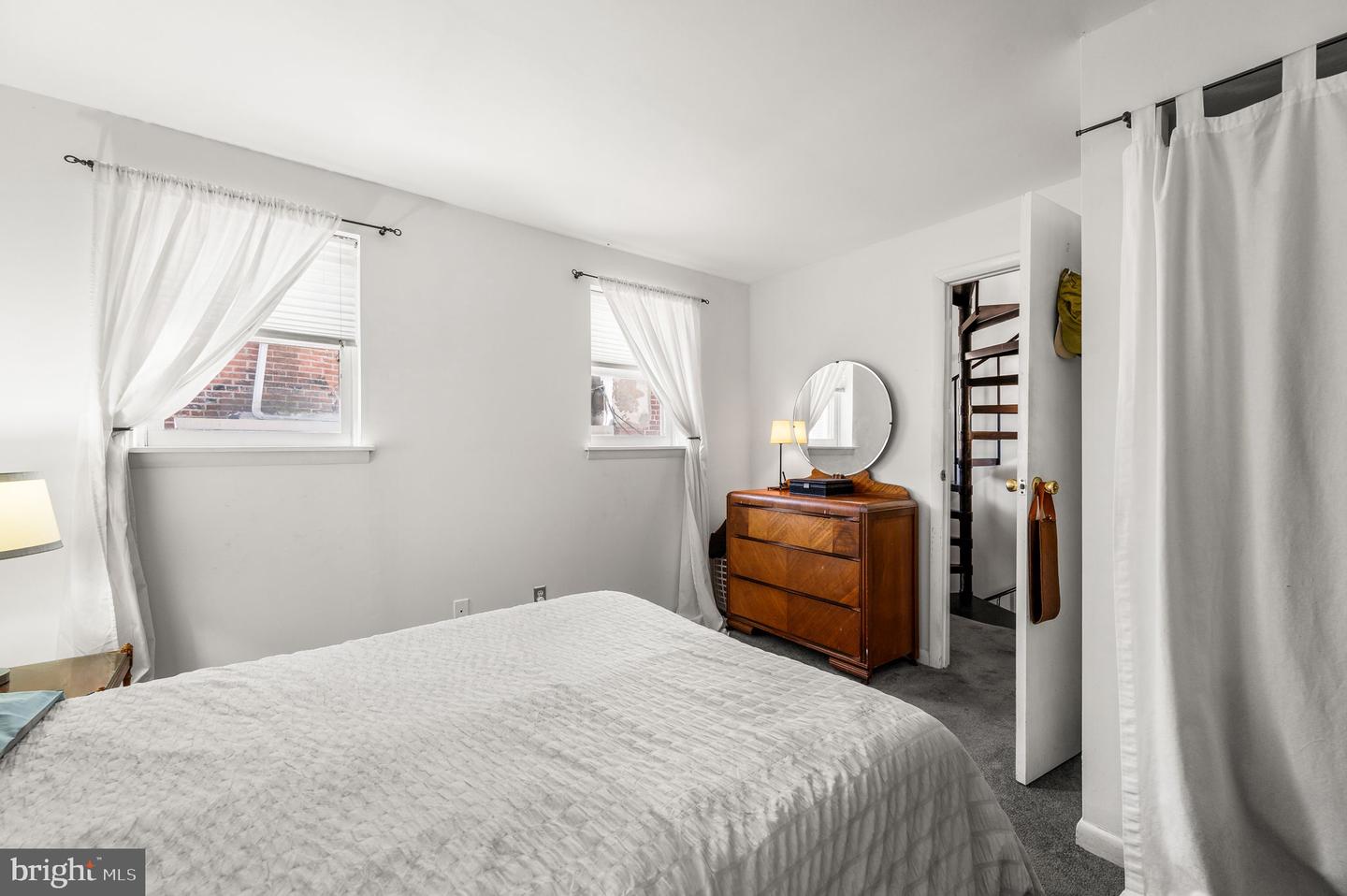 707 N 3rd St #b Property Photo 9