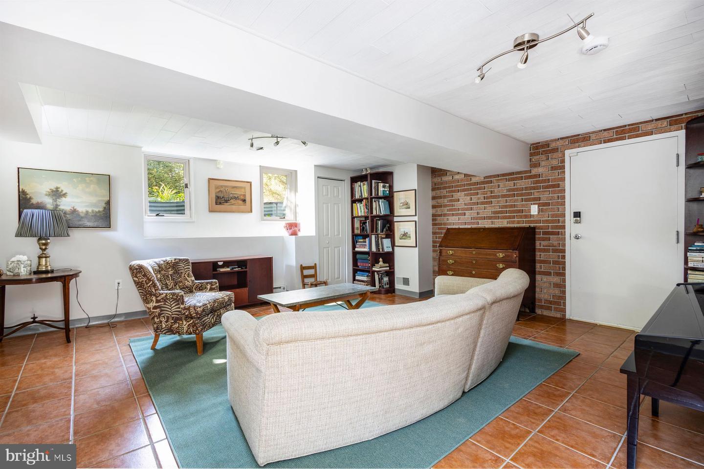 200 Hillcrest Ave Property Photo 27