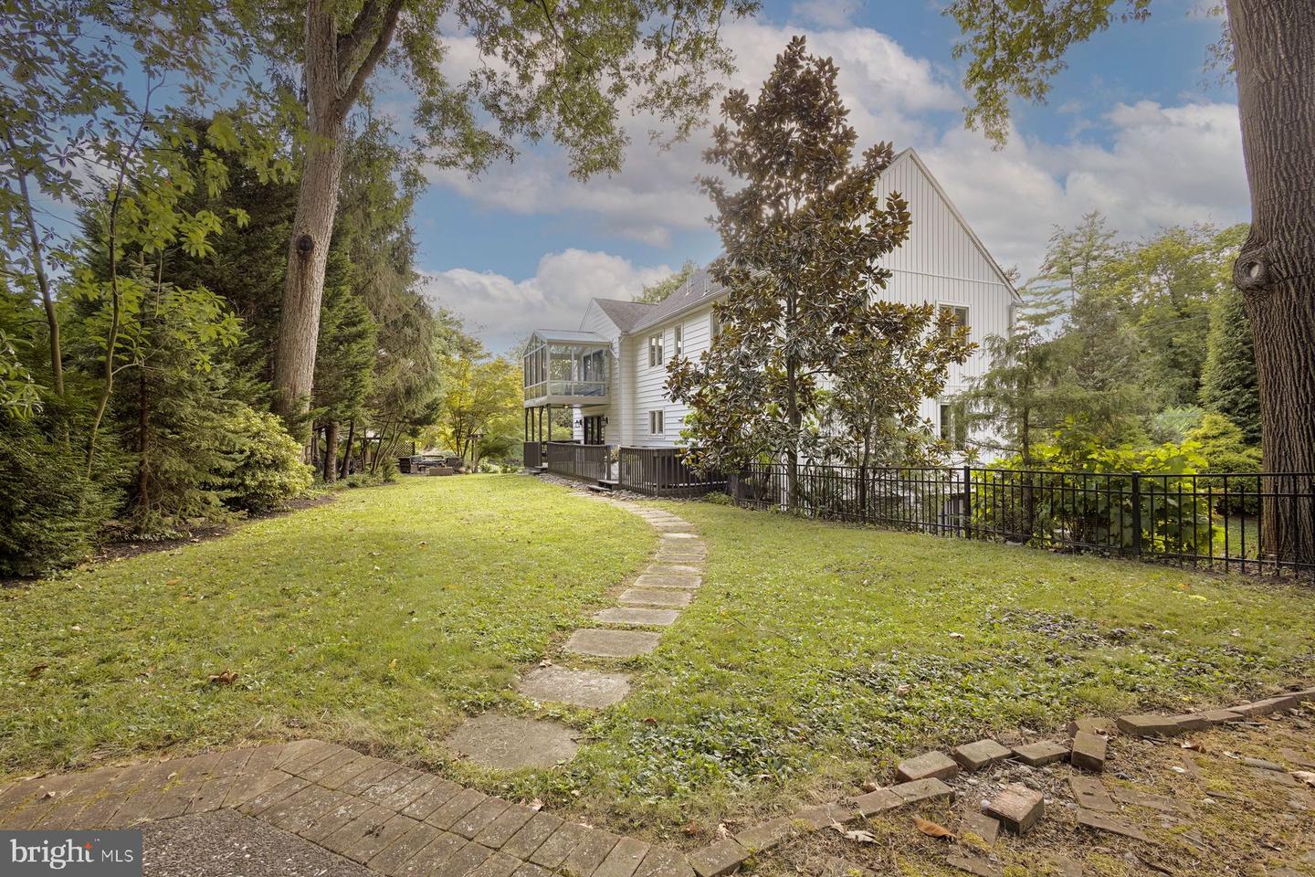 200 Hillcrest Ave Property Photo 37