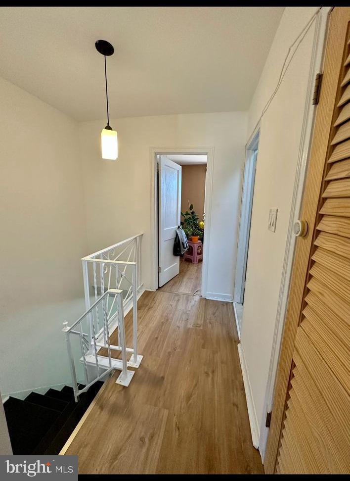 7411 Rugby St Property Photo 5