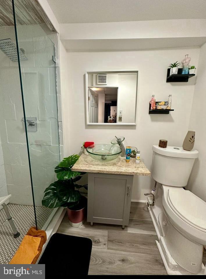 7411 Rugby St Property Photo 11