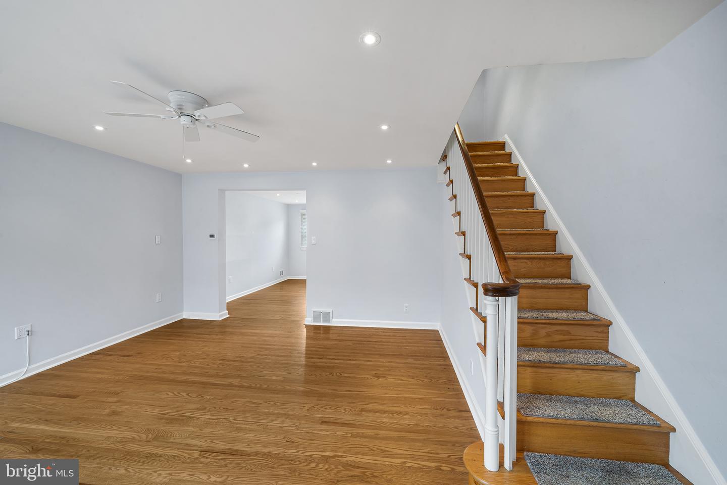 3053 Gaul St Property Photo 2