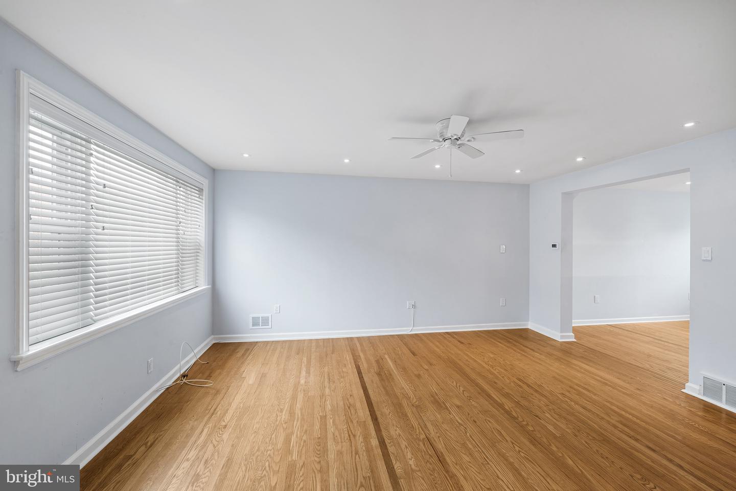 3053 Gaul St Property Photo 3