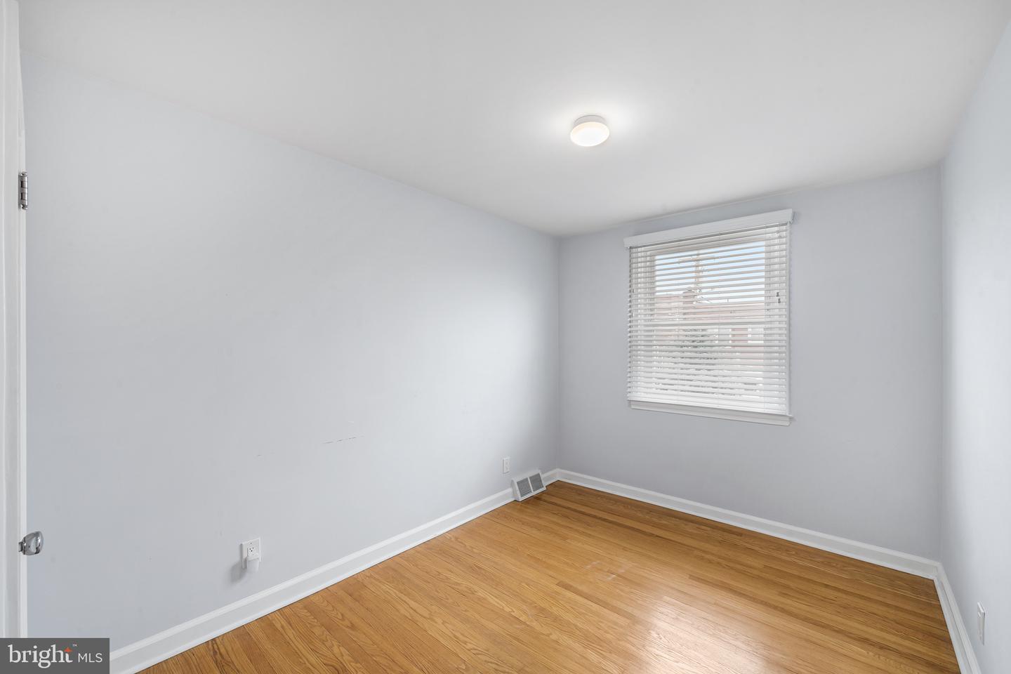 3053 Gaul St Property Photo 19