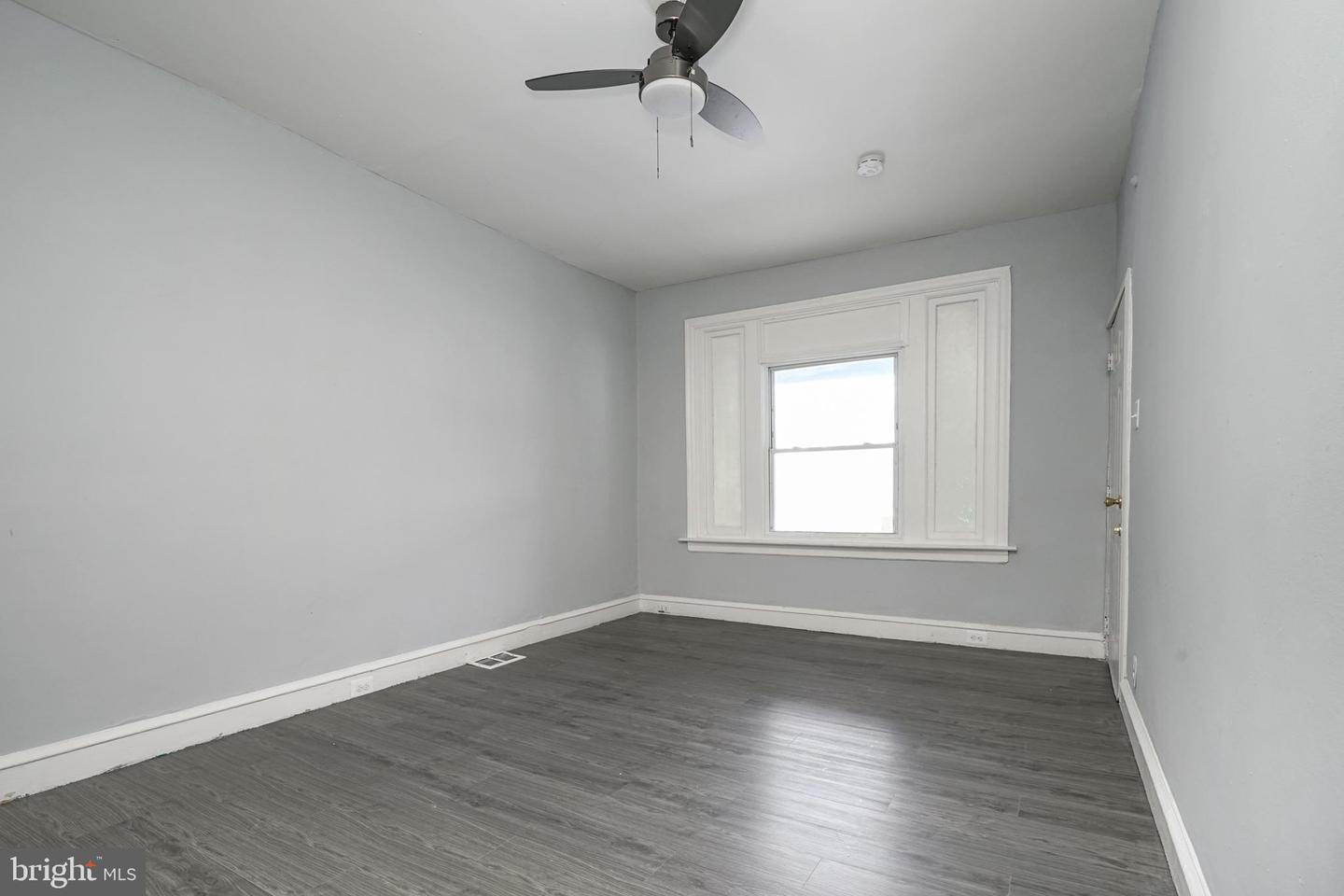 5847 Willows Ave Property Photo 9