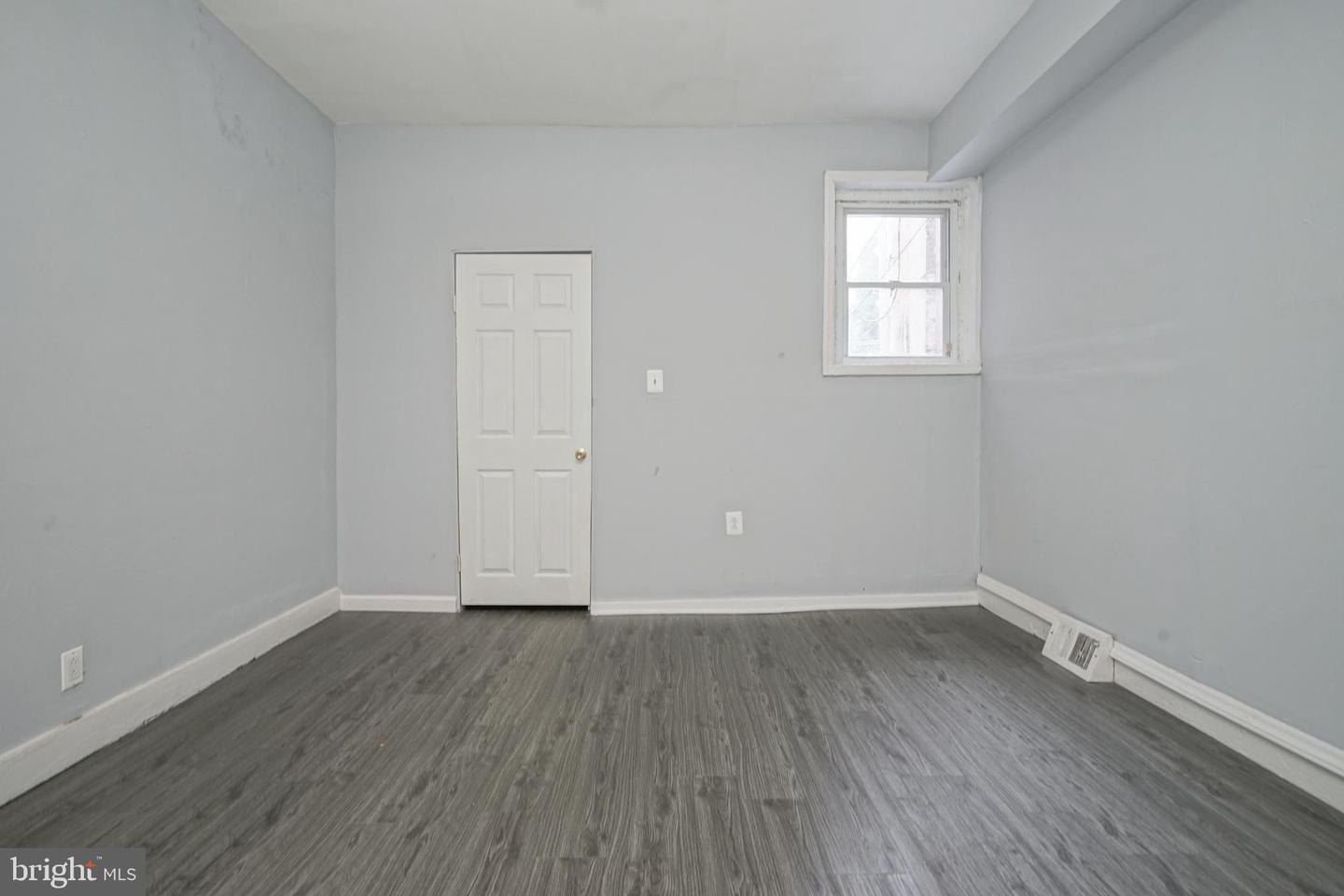 5847 Willows Ave Property Photo 13